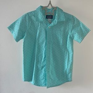 The Children’s Place 5T turquoise button down short sleeve shirt